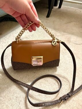 Michael Kors Brown Monogram Crossbody Bag | Gold Hardware | Classic & Chic